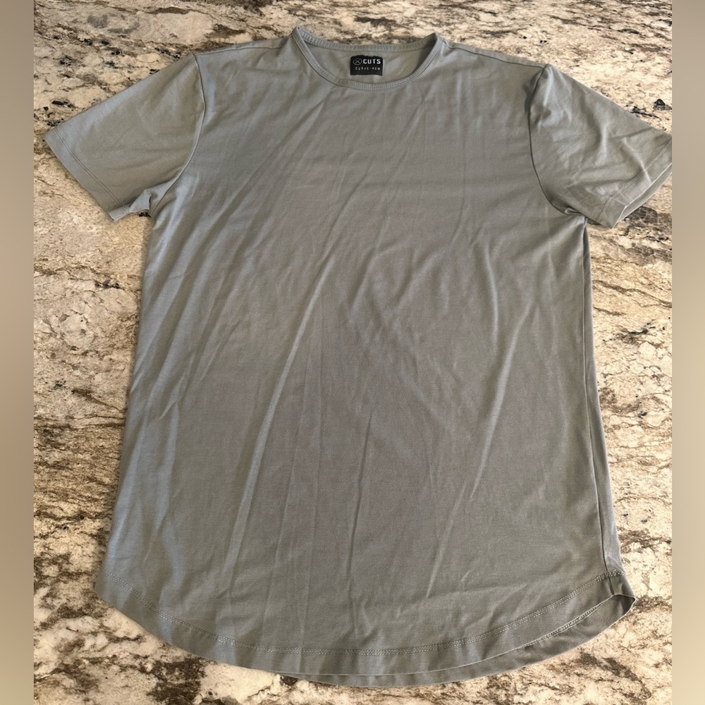 5 Cuts brand short sleeve shirts - Picture 2 of 6